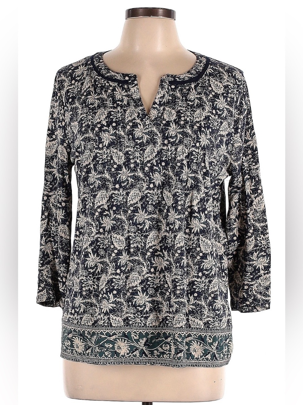 EUC Lucky Brand Floral Blouse - Navy Blue and Cream Pattern